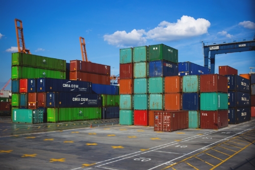 Balança comercial atinge recorde mensal na corrente de comércio, de US$ 54,4 bilhões em maio